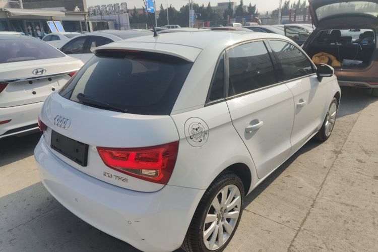 奥迪A1 2014款 30 TFSI Sportback舒适型车身外观6005