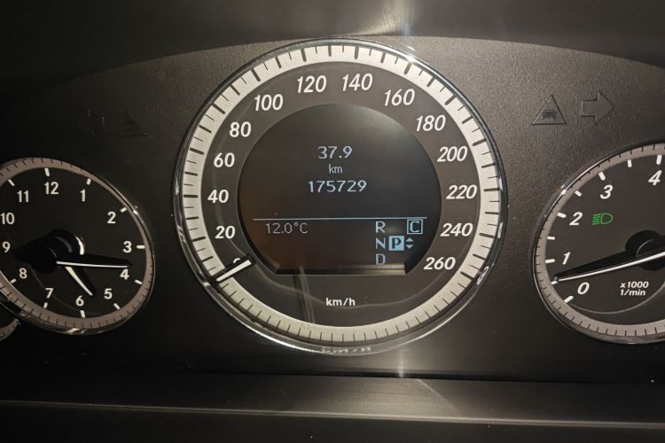 奔驰E级(进口) 2009款 E 300 时尚型中控内饰15