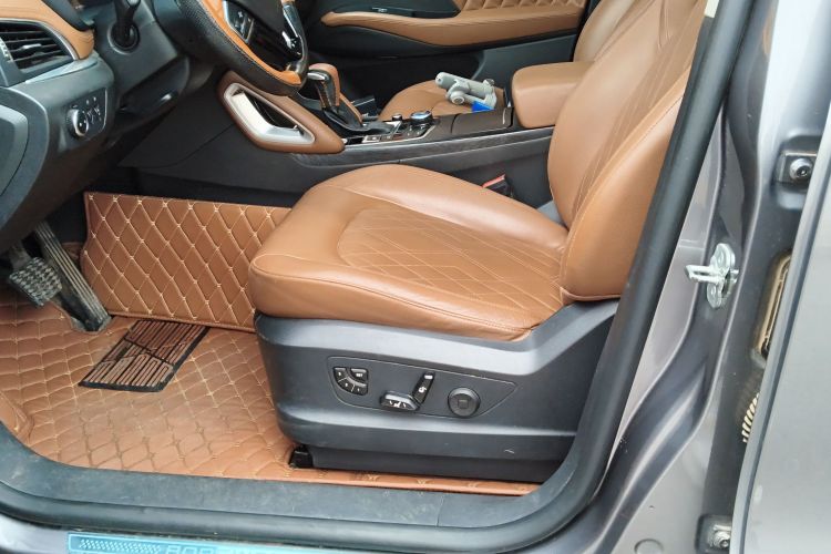 宝沃BX7 2016款 28T 两驱豪华版 5座中控内饰19