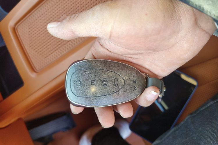 魏牌 蓝山 2023款 四驱超长续航版中控内饰7001