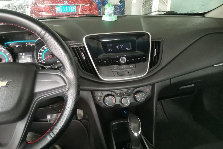 雪佛兰 科沃兹 2019款 320 自动欣享天窗版中控内饰16