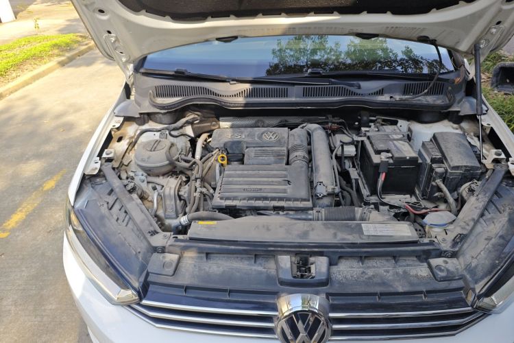 大众 高尔夫·嘉旅 2018款 2周年纪念版 280TSI 自动豪华型局部细节9006