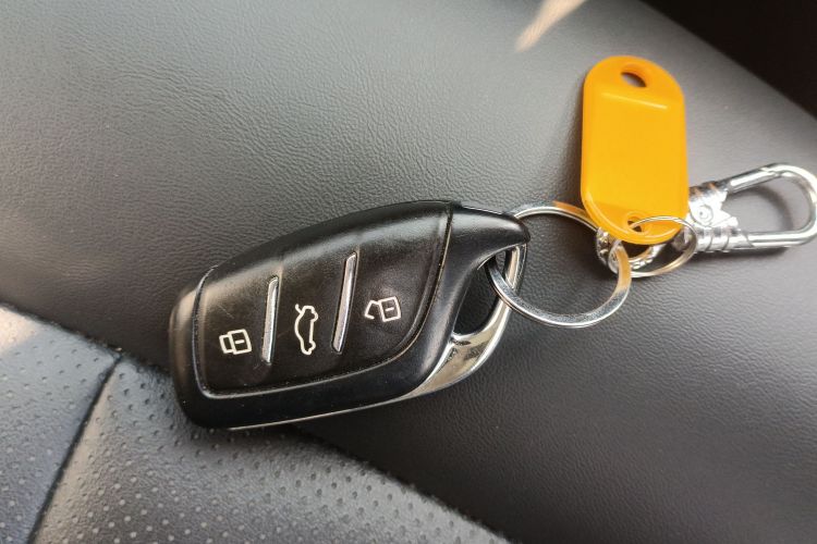 荣威RX5 2021款 PLUS 330TGI 自动国潮智臻版中控内饰11