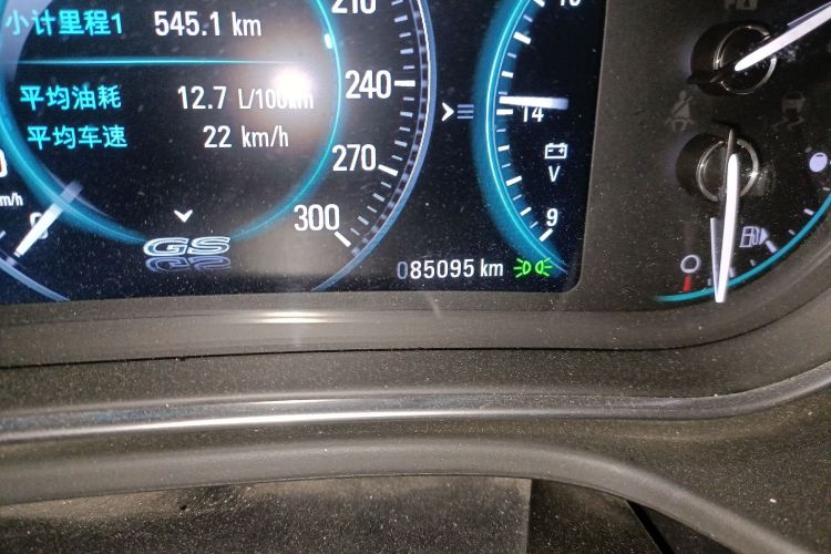 别克 君威 2014款 GS 2.0T 纵情运动版中控内饰15