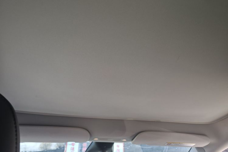 特斯拉 Model Y 2023款 后轮驱动版中控内饰22