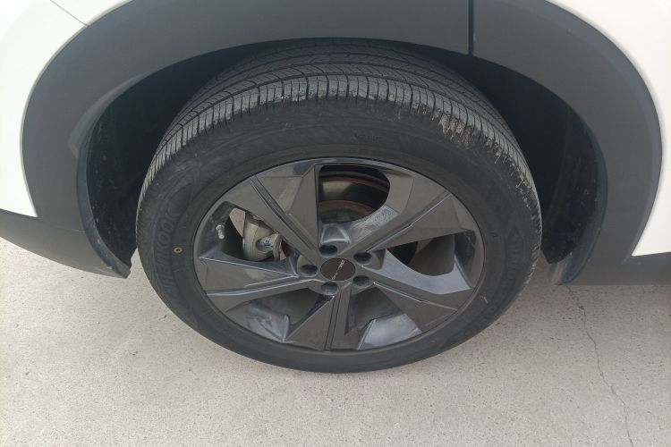 北京汽车 魔方 2022款 1.5T DCT铂金版车身外观6008