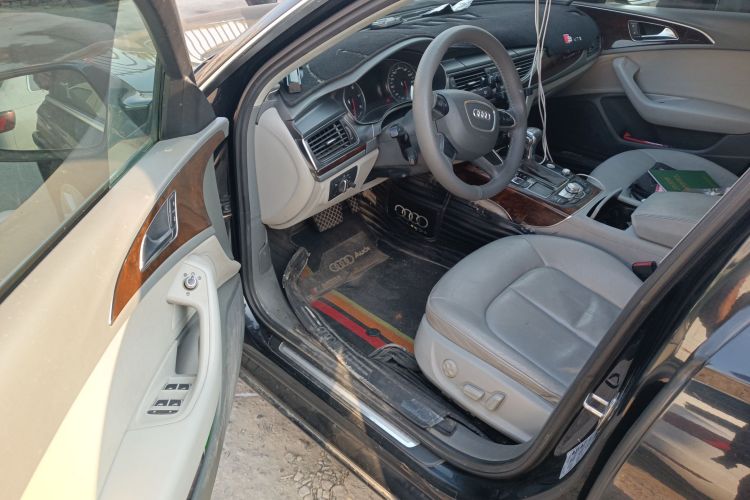 奥迪A6L 2012款 30 FSI 舒适型中控内饰7003