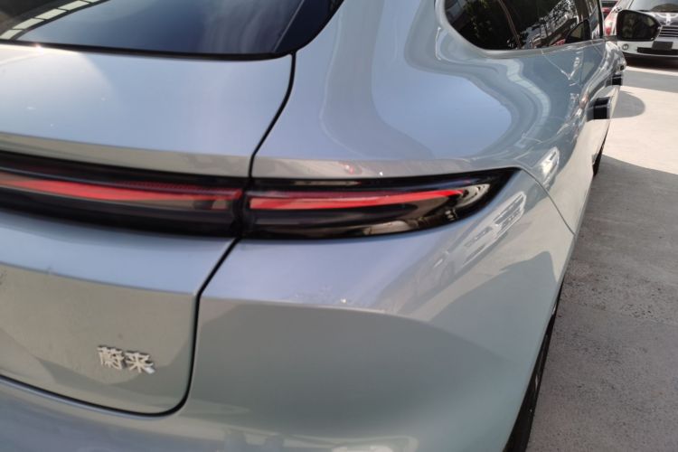 蔚来ET5T 2025款 75kWh Touring车身外观9