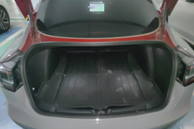 特斯拉 Model 3 2020款 改款 长续航后轮驱动版中控内饰23