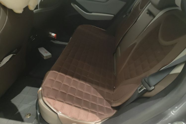 比亚迪 秦PLUS 2024款 荣耀版 DM-i 120KM领先型中控内饰21