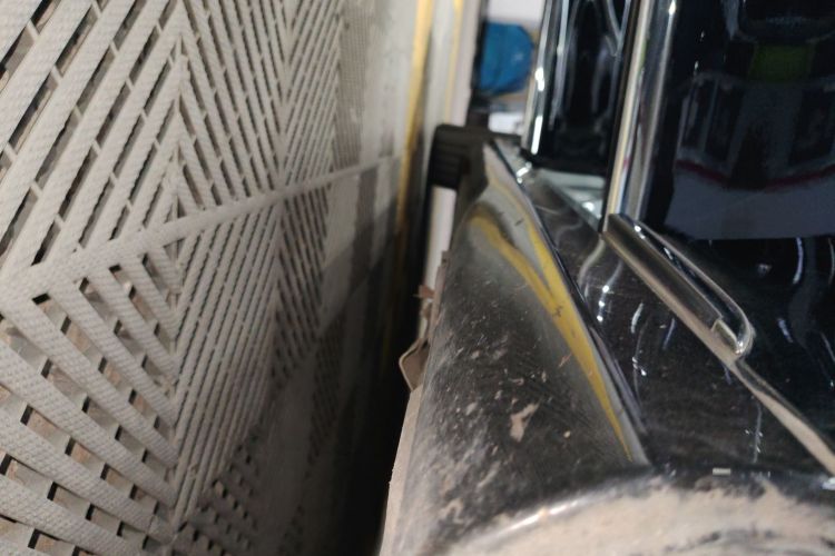 奔驰EQE 2022款 350 先锋版局部细节9001