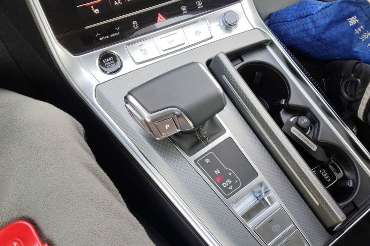 奥迪A7 2024款 45 TFSI 臻选型中控内饰18