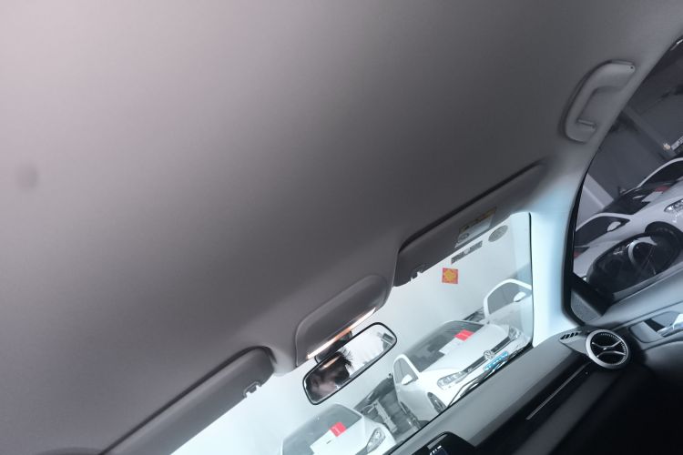 雪佛兰 科鲁泽 2023款 1.5L 双离合乐享版中控内饰22