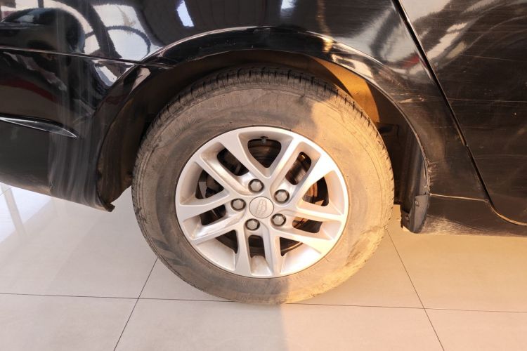 吉利汽车 帝豪 2016款 三厢 1.5L 手动豪华型车身外观6008