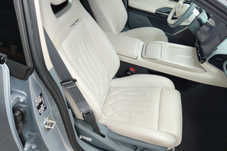 昊铂GT 2023款 710后驱超充Max版局部细节41