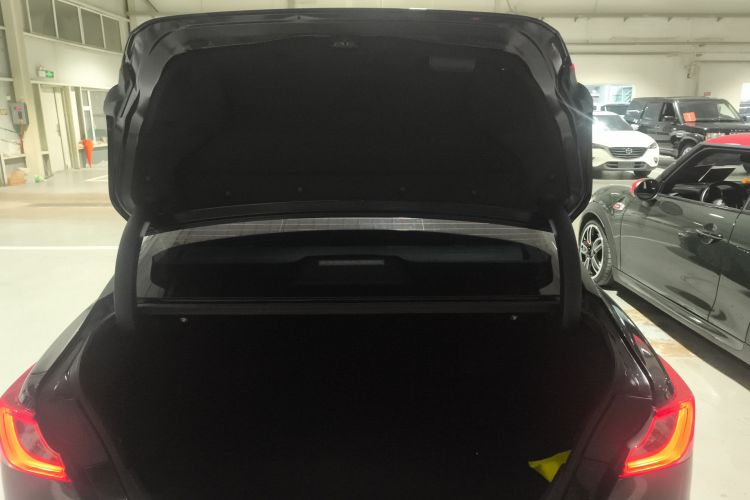 丰田 凯美瑞 2024款 双擎 2.0HGVP 豪华版局部细节23