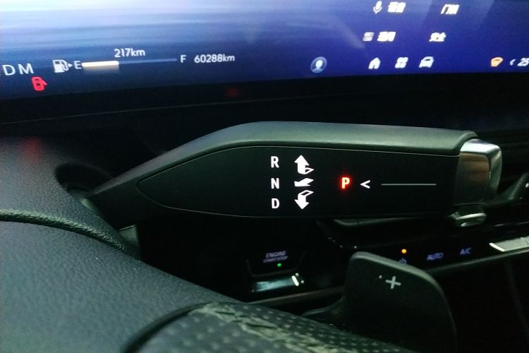 别克 君越 2023款 28T 越尊版局部细节18