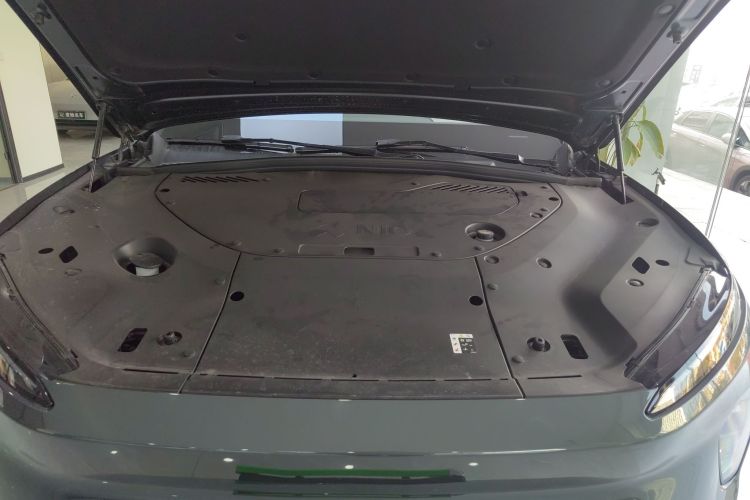 蔚来ES8 2023款 100kWh 签名版机舱底盘24