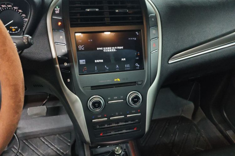 林肯MKC 2017款 2.0T 两驱尊享版局部细节16