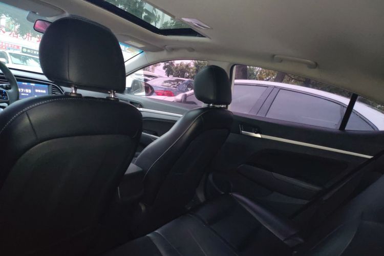 现代 领动 2016款 1.6L 自动智炫·精英型局部细节22