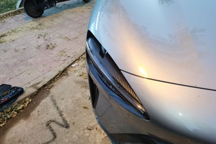 小米汽车 小米YU7 2025款 超长续航四驱Pro版车身外观8