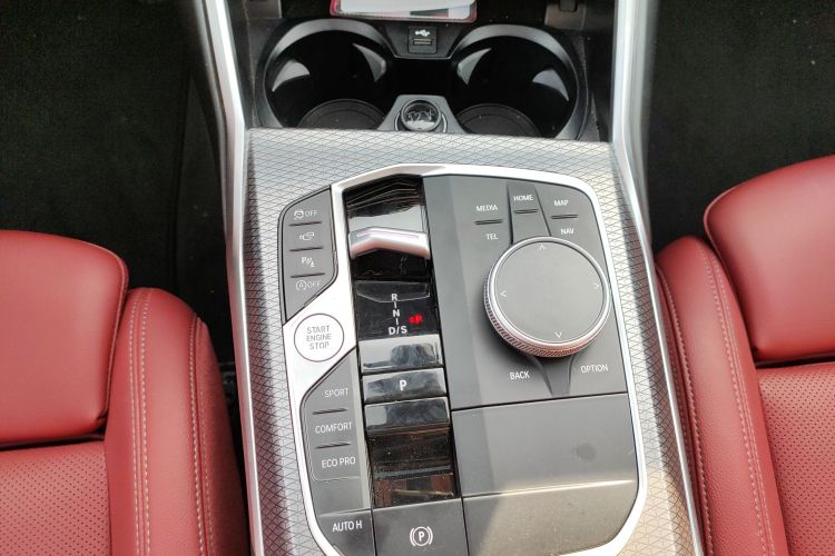 宝马3系 2025款 330Li M运动曜夜套装中控内饰18