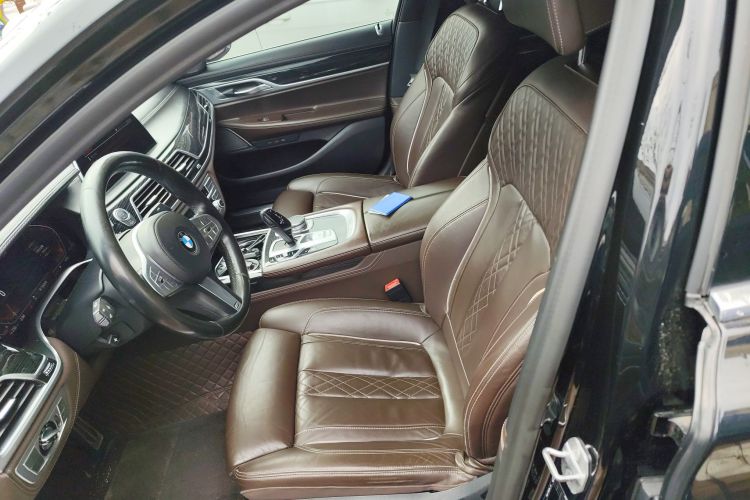 宝马7系 2019款 730Li M运动套装局部细节19