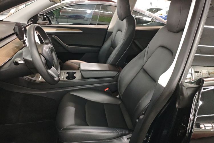 特斯拉 Model Y 2021款 长续航全轮驱动版局部细节19