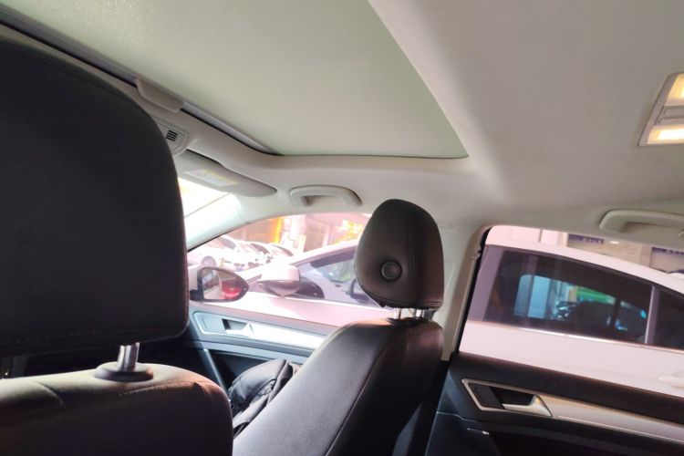 大众 高尔夫 2018款 230TSI 自动舒适型中控内饰22