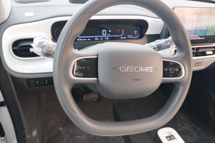 吉利银河 熊猫 2025款 210km 元气熊中控内饰13