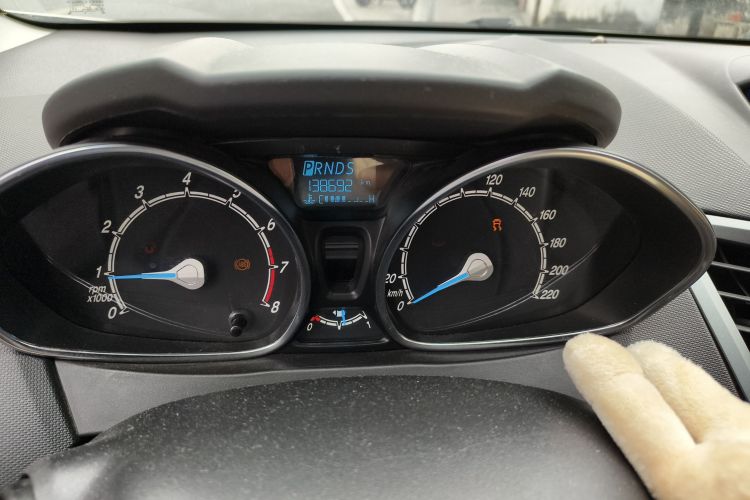 福特 嘉年华 2013款 两厢 1.5L 自动时尚型中控内饰15