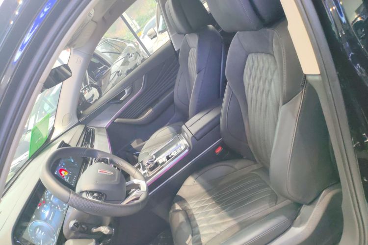 红旗HS5 2023款 2.0T 旗享Pro版中控内饰19