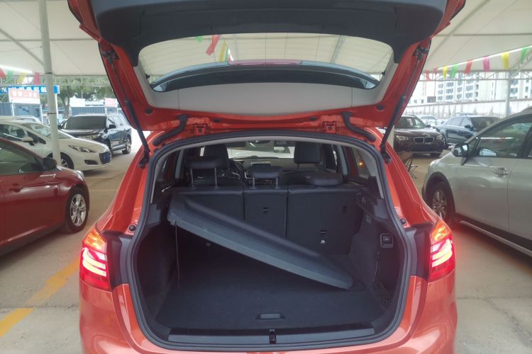 宝马2系旅行车 2016款 218i 运动设计套装中控内饰23