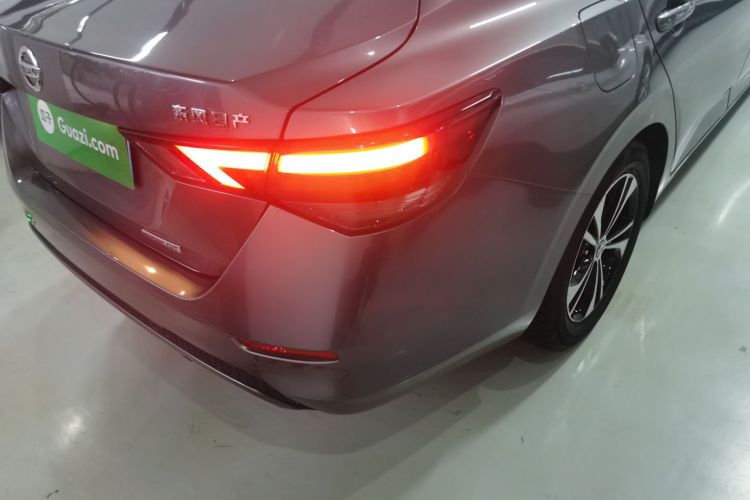 日产 轩逸 2021款 1.6L XL CVT悦享版车身外观9