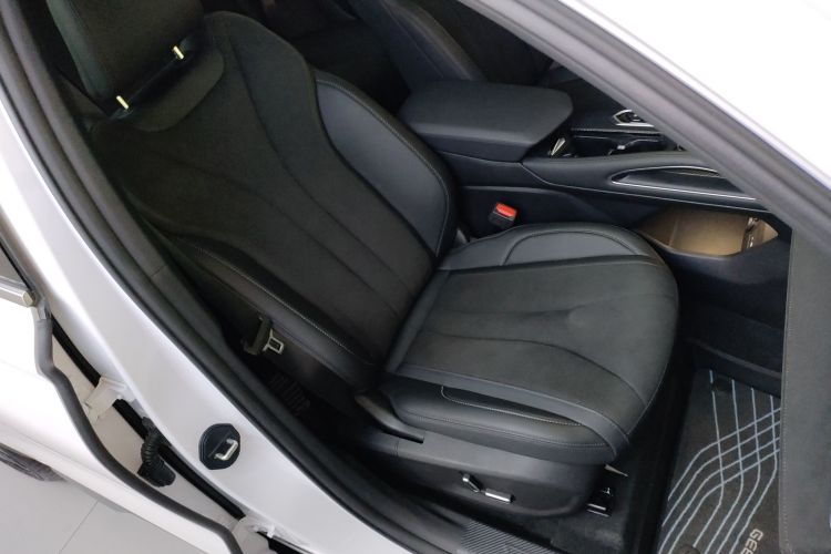 吉利汽车 星越L 2024款 2.0TD 高功自动两驱天际版局部细节41