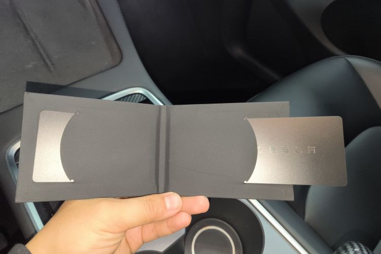 特斯拉 Model Y 2022款 改款 后轮驱动版中控内饰7001