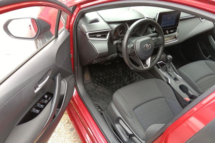 丰田 雷凌 2019款 185T CVT运动版 国VI中控内饰20