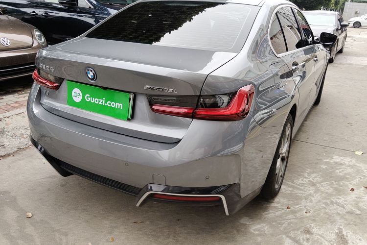 宝马i3 2022款 eDrive 35 L车身外观9