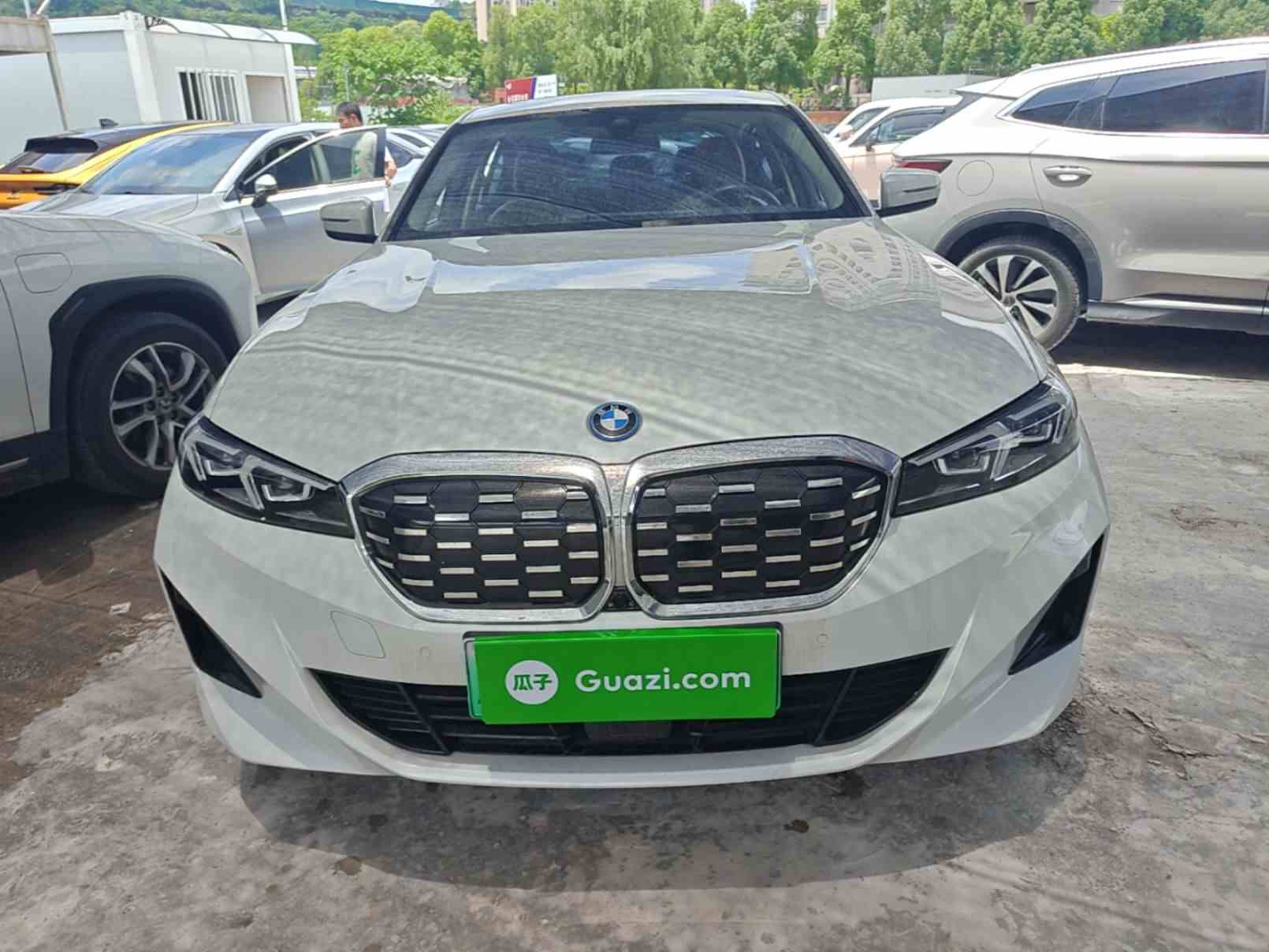 宝马i3 2024款 eDrive 35 L(1)