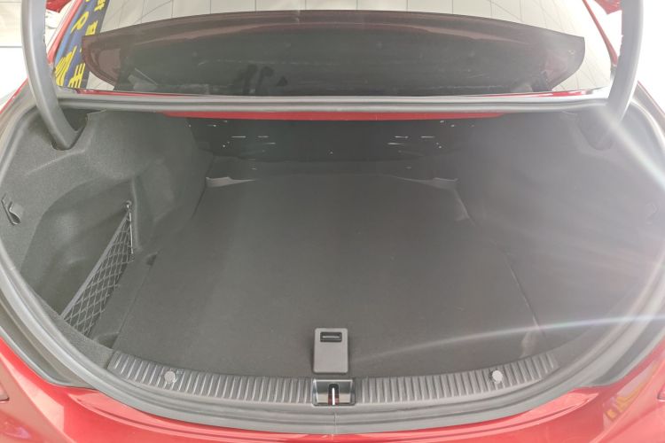 奔驰C级 2020款 改款 C 200 L 时尚型运动版机舱底盘23