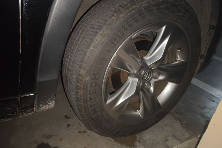 丰田 汉兰达 2015款 2.0T 四驱豪华版 7座车身外观10