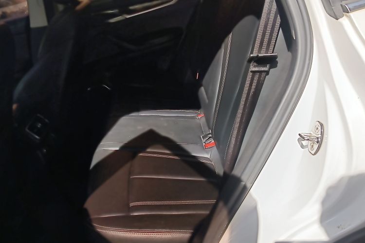 汉腾汽车 汉腾X7 2016款 1.5T 手动尊享型中控内饰7004