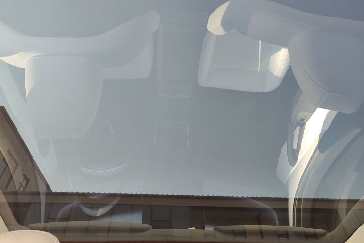 特斯拉 Model Y 2025款 后轮驱动版中控内饰22