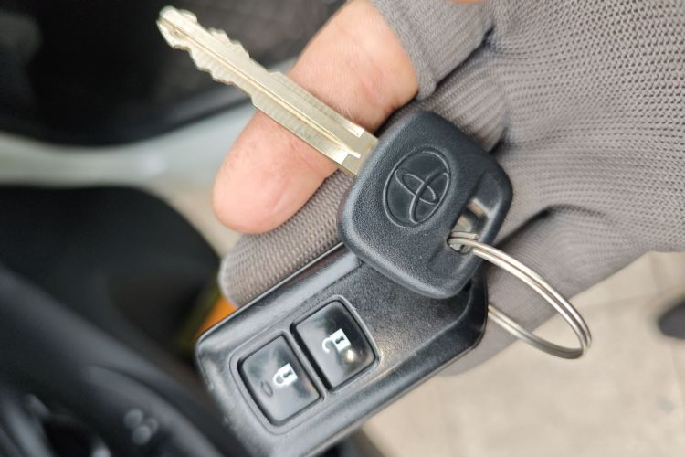 丰田 YARiS L 致炫 2016款 改款 1.5E CVT魅动版中控内饰7001