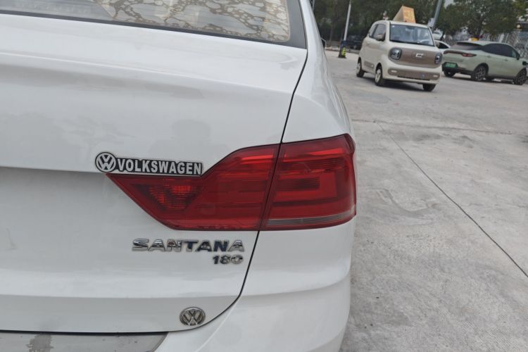 大众 桑塔纳 2016款 1.6L 手动风尚版车身外观6006