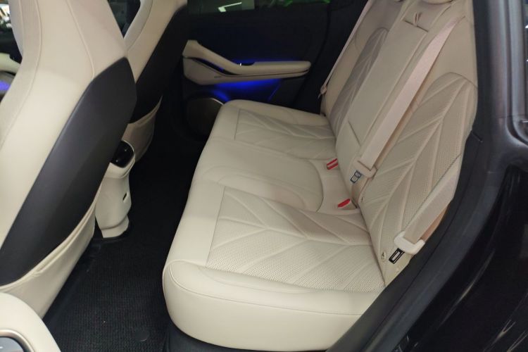 蔚来ET5T 2025款 75kWh Touring中控内饰7004