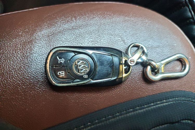 别克 昂科威 2018款 20T 两驱豪华型中控内饰7001