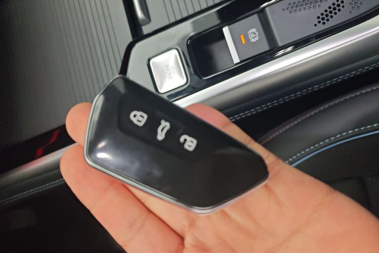 大众 帕萨特 2025款 Pro 380TSI 星空龙尊版中控内饰11