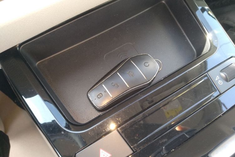 比亚迪 元Pro 2021款 一生一世版中控内饰7001