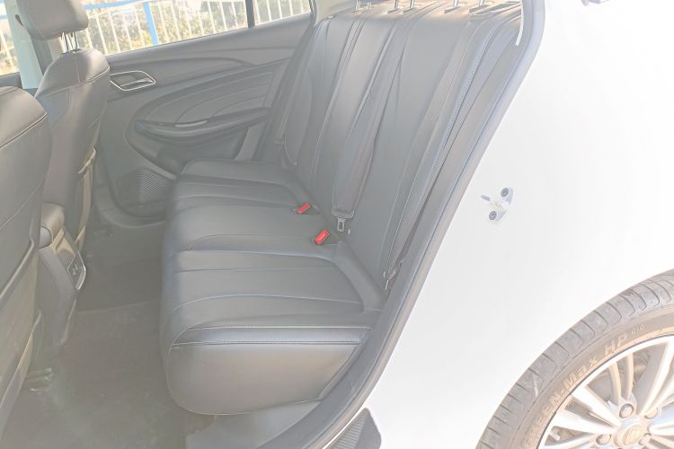 荣威i5 2019款 1.5L 手动4G互联领豪旗舰版中控内饰21